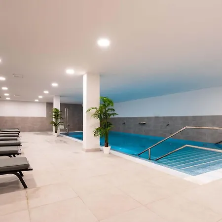 Apartment Modern Apartment With Sea And Poolview