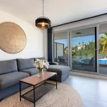 Modern With Sea And Poolview Διαμέρισμα *