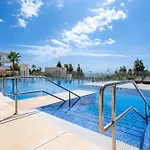 Διαμέρισμα Modern With Sea And Poolview