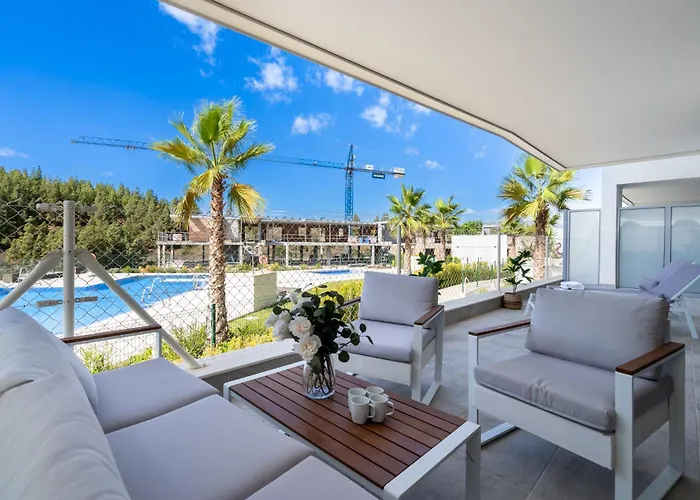 Modern With Sea And Poolview *